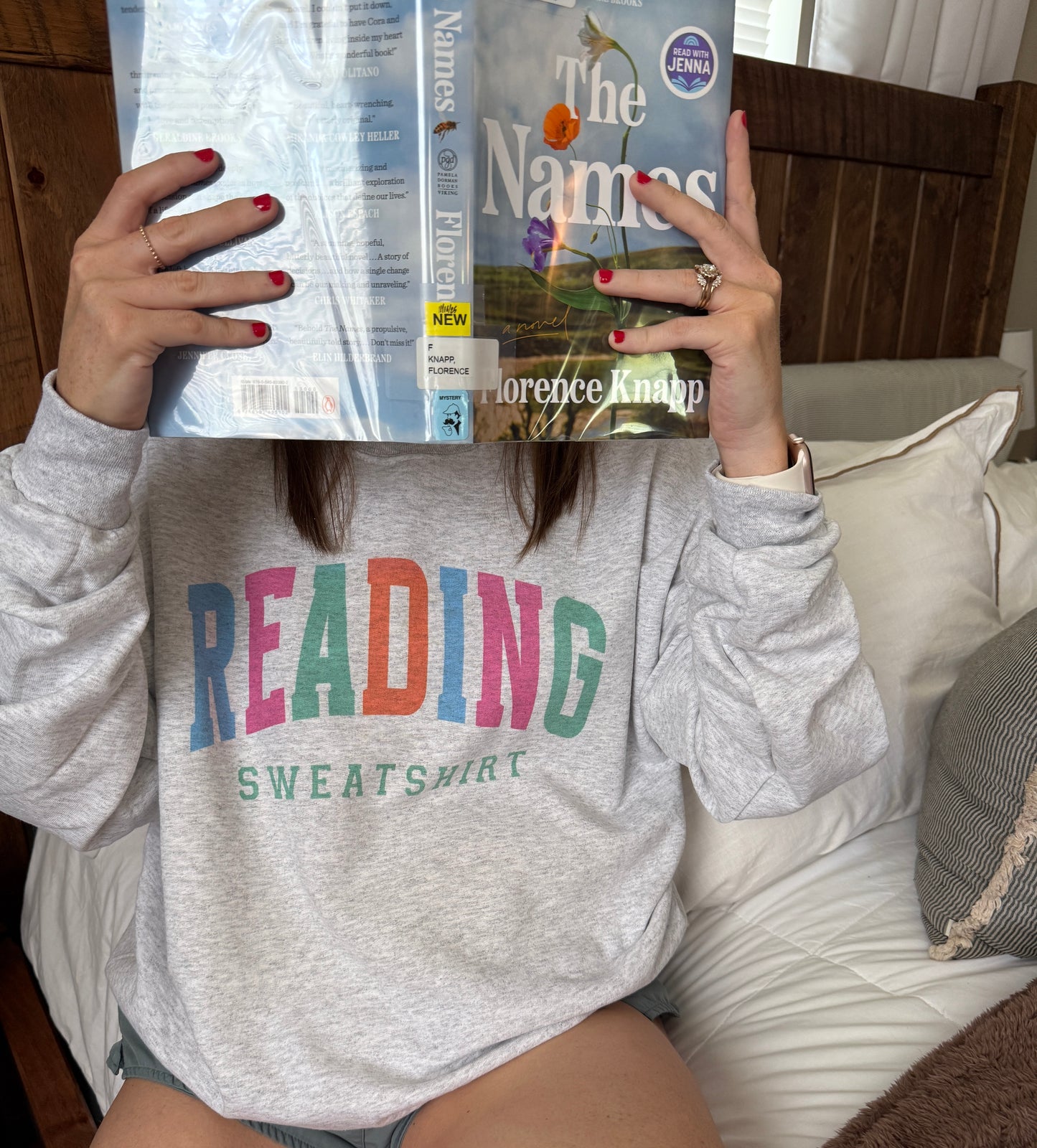 Summer Colors Reading Sweatshirt // 3 weeks