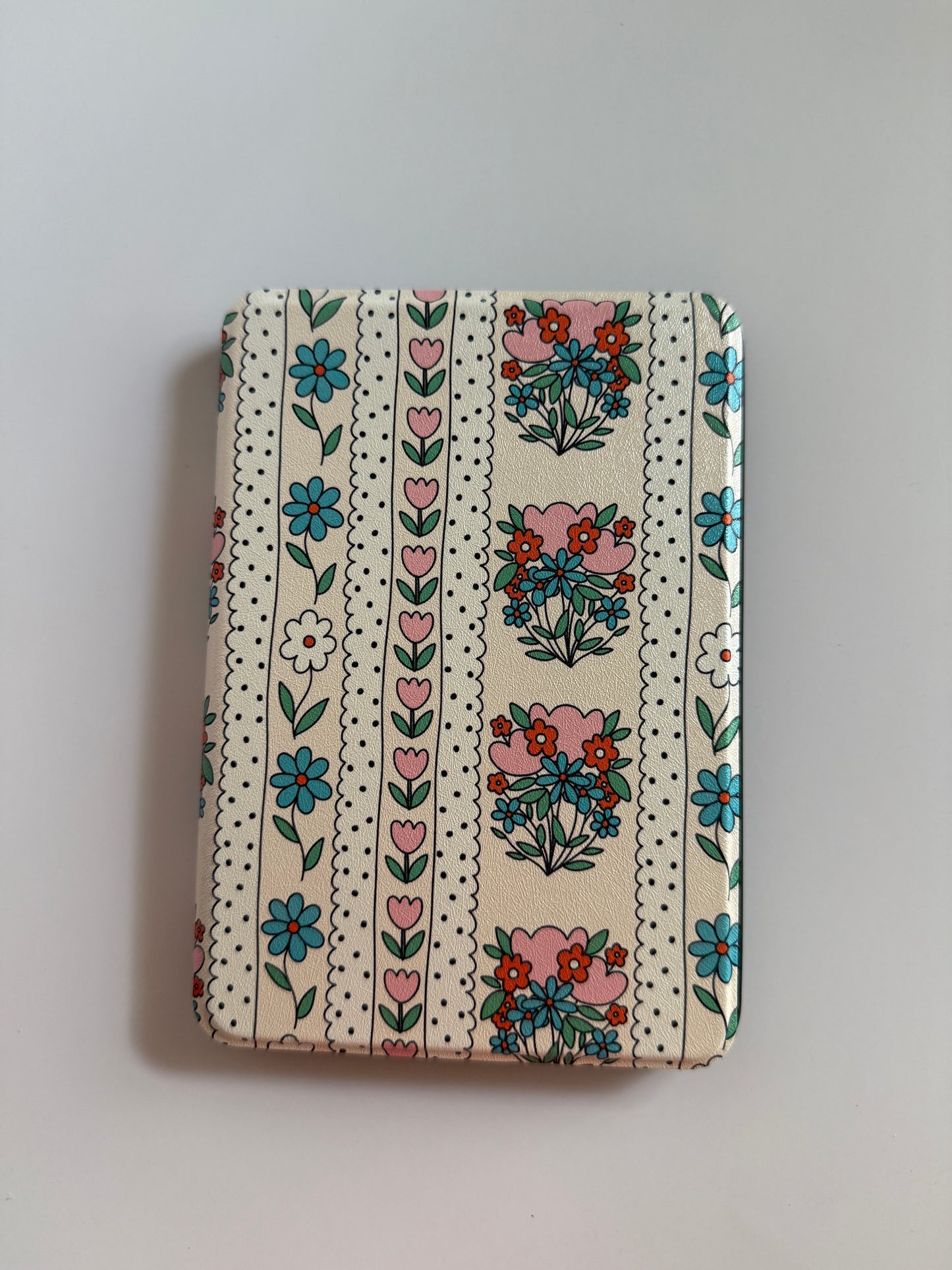Bookish Blooms Kindle Case