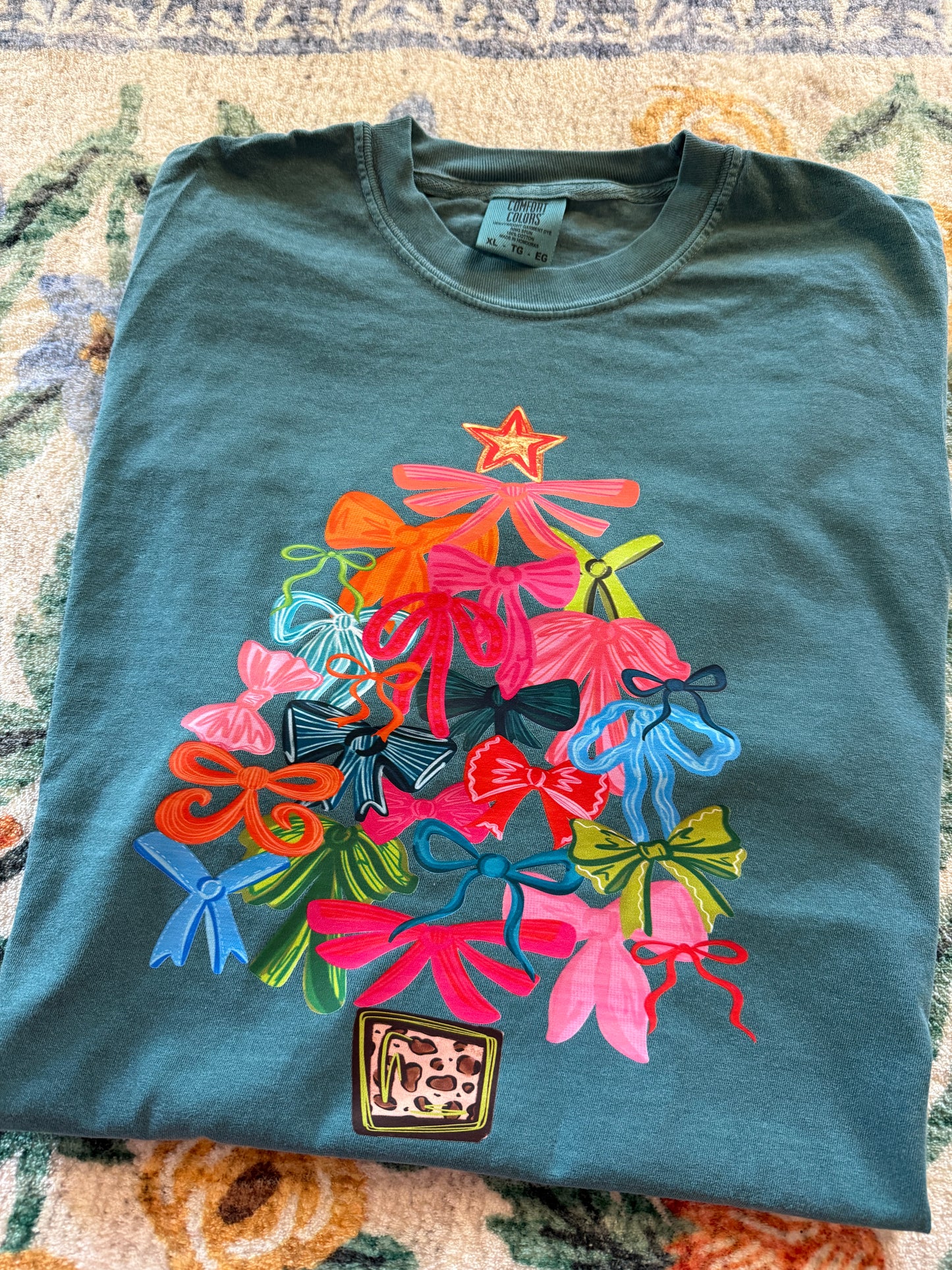 Christmas Tree Bows // 3 week turnaround