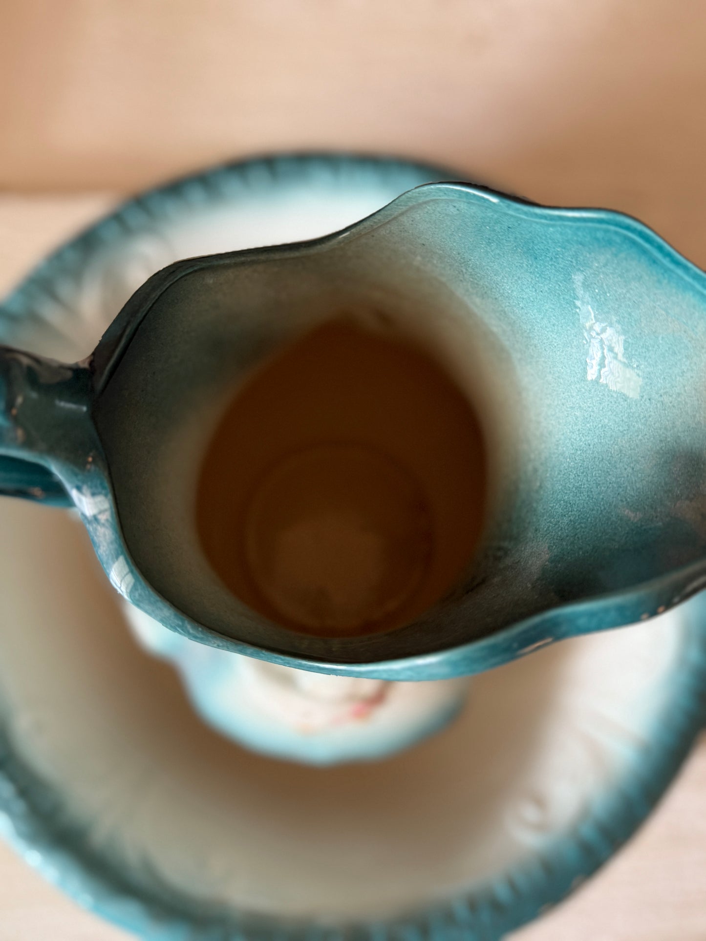 Geese Pitcher w/ Basin