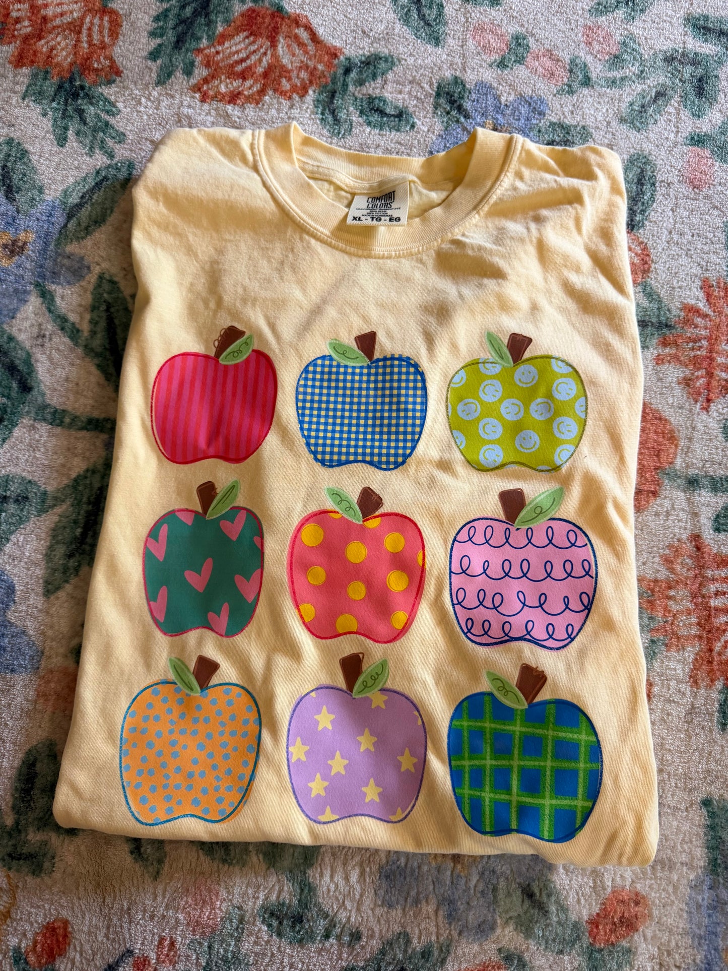 XL apples