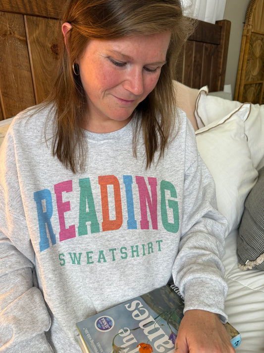 Summer Colors Reading Sweatshirt // 3 weeks