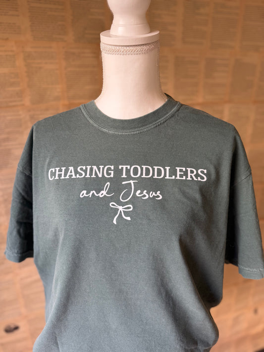 Chasing toddlers & Jesus // 3 weeks turnaround