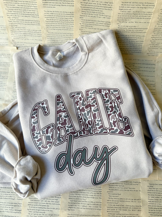 Camo Game Day Sweatshirt // 3 weeks